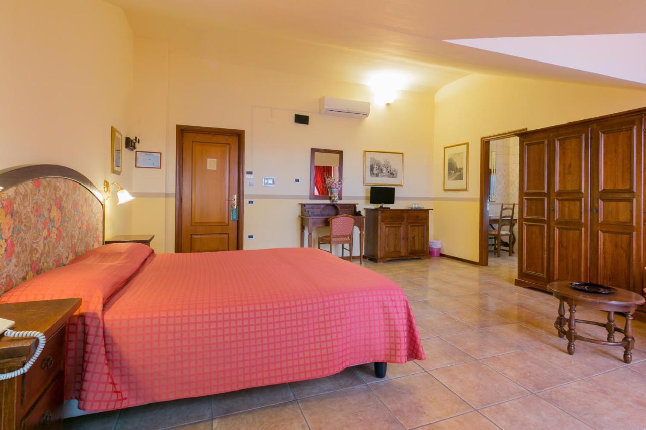 Agrihotel Elisabetta Collemezzano Dış mekan fotoğraf